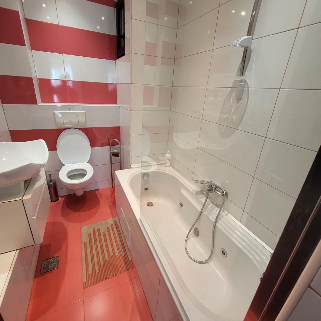 Anastasia Bratianu Apart 28B Beautiful View Self Check From 2 Pm Bucureşti Ngoại thất bức ảnh